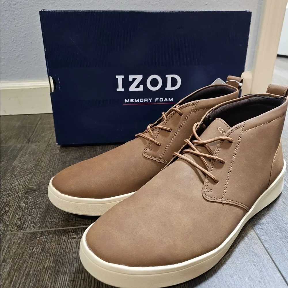 Izod Memory Foam Palmer Style In Brown New In Box